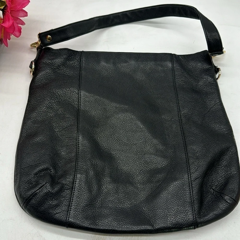 Coach Pebble Leather Shoulder Bag Large CP5163A